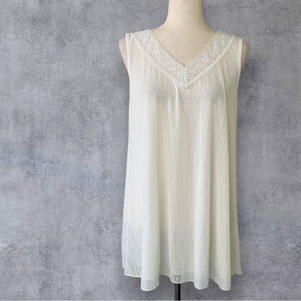 Ethyl white sleeveless lace-trim V-neck blouse